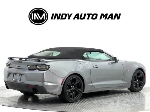Used 2019 Chevrolet Camaro SS RWD image 4