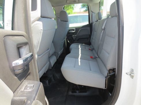 Used 2016 Chevrolet Silverado 2500 W/T AWD/4WD image 10