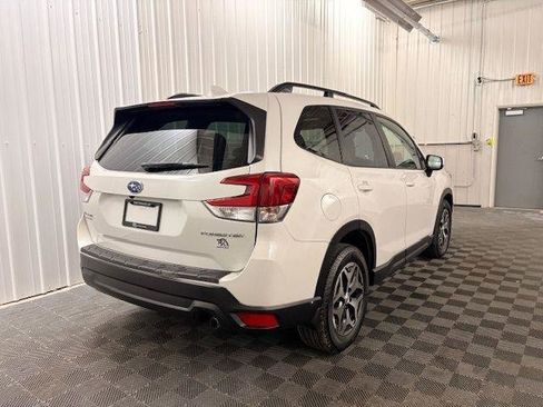 Used 2020 Subaru Forester Premium image 24