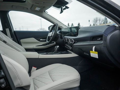 New 2026 Nissan Sentra SL w/ Floor Mat Package FWD image 9