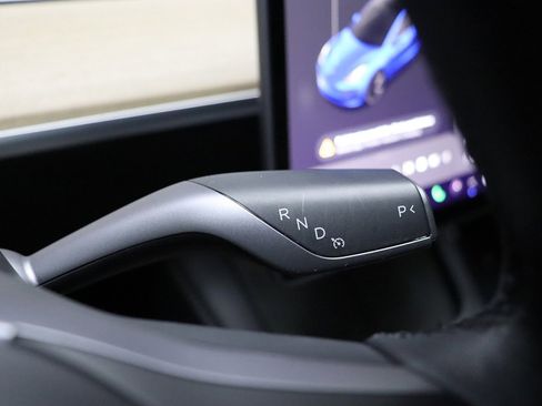 Used 2022 Tesla Model 3 Standard Range image 54