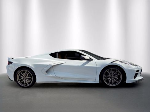 Used 2024 Chevrolet Corvette Stingray Premium Cpe w/ Z51 Performance Package RWD image 8