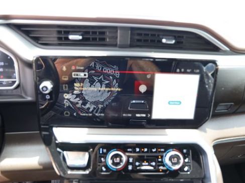 Used 2022 GMC Sierra 1500 Denali w/ Technology Package AWD/4WD image 18