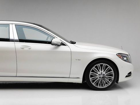 Used 2016 Mercedes-Benz Maybach S 600 image 23