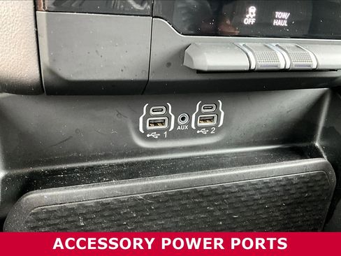 Used 2024 RAM 1500 Big Horn AWD/4WD image 16