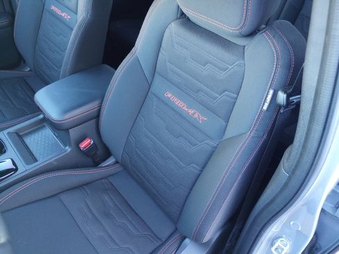 Used 2025 Nissan Frontier PRO-4X image 9