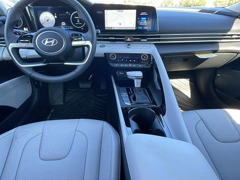 New 2026 Hyundai Elantra Limited image 14