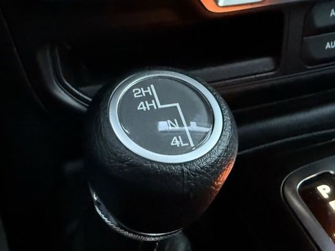 New 2025 Jeep Gladiator Sport image 4