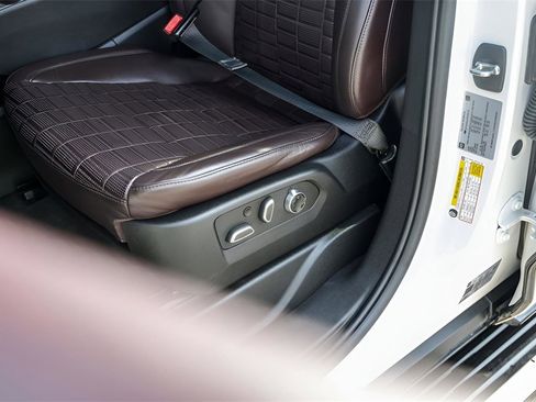 Certified 2023 Cadillac Escalade Sport Platinum image 8