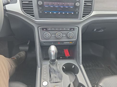 Used 2021 Volkswagen Atlas SE AWD/4WD image 17