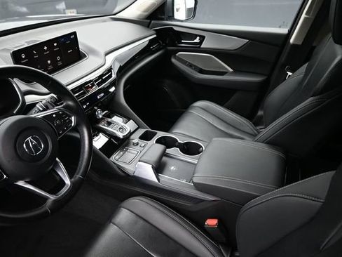 Used 2023 Acura MDX SH-AWD w/ Technology Package image 16