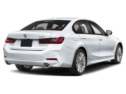 Used 2023 BMW 330i Sedan w/ M Sport Package RWD image 2
