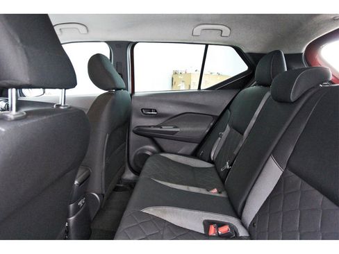 Certified 2020 Nissan Kicks SV image 10