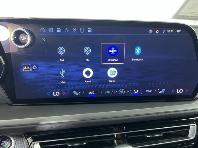 Certified 2024 Chevrolet Traverse LT w/ Enhanced Driving Package AWD/4WD image 13