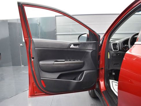 Used 2022 Kia Sportage LX FWD image 10