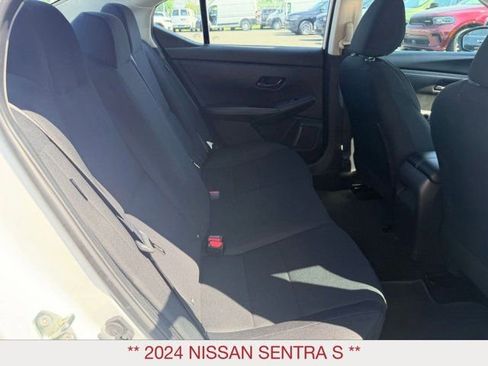 Used 2024 Nissan Sentra S FWD image 11