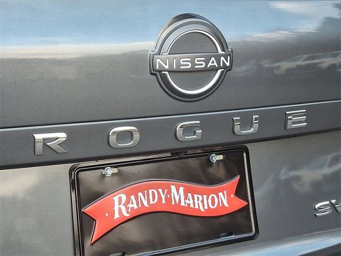 Used 2023 Nissan Rogue SV image 30