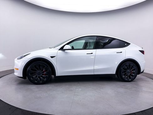 Used 2022 Tesla Model Y Performance AWD/4WD image 38