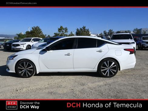 Used 2020 Nissan Altima 2.5 SR FWD image 4