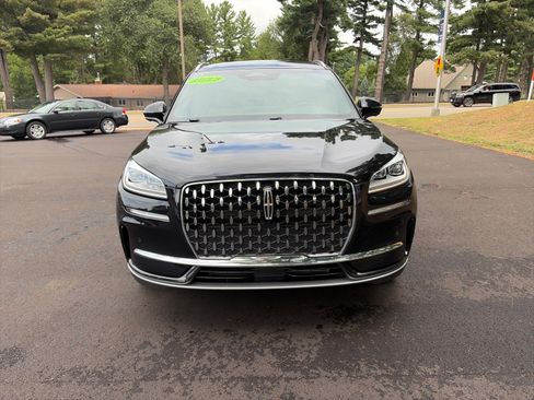 Used 2023 Lincoln Corsair Reserve w/ Equipment Group 201A AWD/4WD image 2