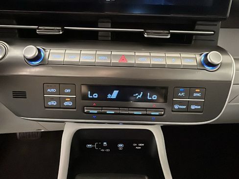 Used 2025 Hyundai Kona SEL AWD/4WD image 26