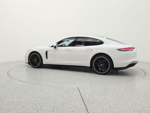Used 2023 Porsche Panamera image 8