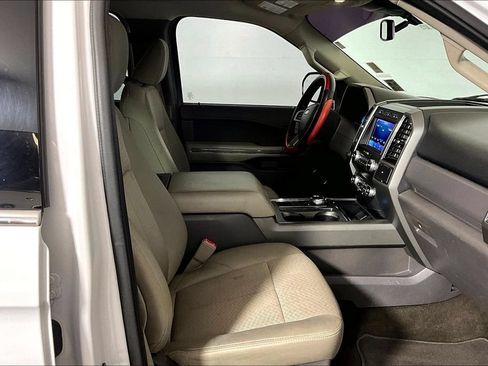 Used 2021 Ford Expedition XLT RWD image 6