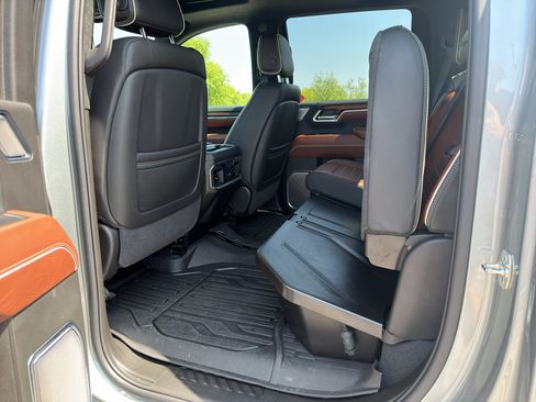 Used 2025 GMC Sierra 2500 Denali Ultimate AWD/4WD image 39