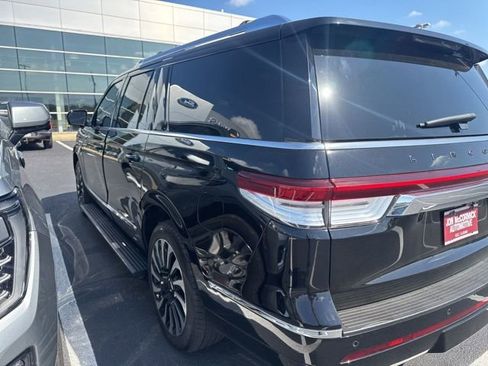 Used 2023 Lincoln Navigator L Black Label AWD/4WD image 6