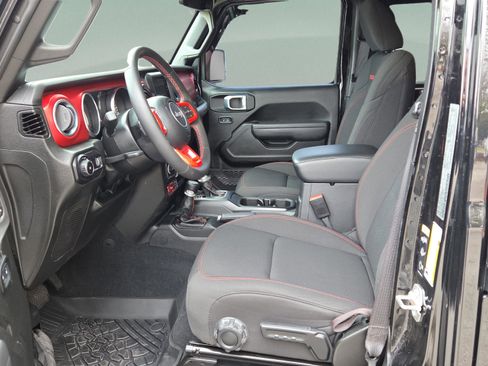 Used 2023 Jeep Wrangler Unlimited Rubicon w/ Cold Weather Group image 12