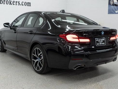Used 2023 BMW 530e xDrive w/ Executive Package image 46