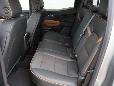 Used 2026 GMC Canyon AT4 AWD/4WD image 9