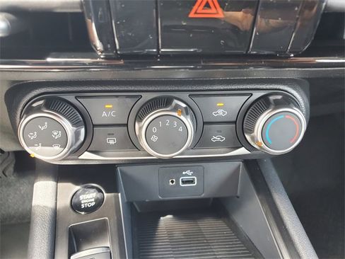 New 2025 Nissan Kicks S image 18