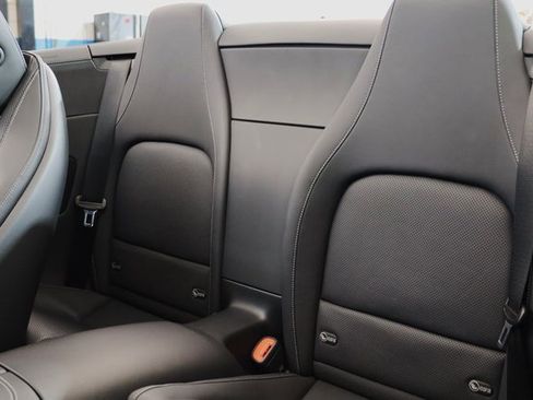 Used 2022 Mercedes-Benz SL 55 AMG 4MATIC w/ Driver Assistance Package image 16