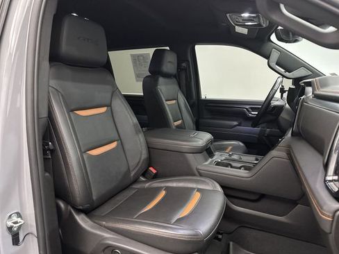 Used 2024 GMC Sierra 2500 AT4 w/ Technology Package image 28