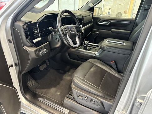 Used 2022 GMC Sierra 1500 SLT w/ SLT Convenience Package image 7