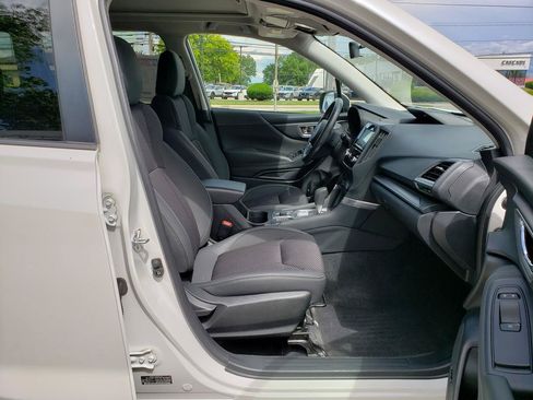 Used 2024 Subaru Forester Premium AWD/4WD image 17