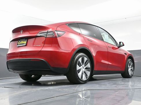 Used 2023 Tesla Model Y Long Range image 57