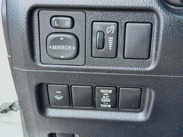 Used 2017 Toyota 4Runner SR5 Premium AWD/4WD image 33