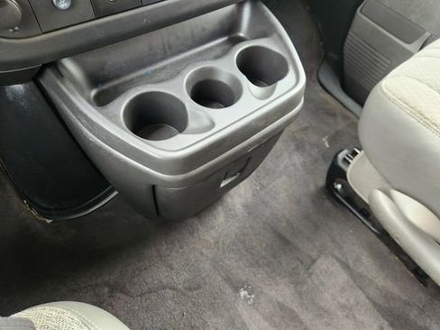 Used 2025 Chevrolet Express 3500 LS RWD image 21