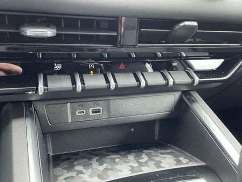 New 2026 GMC Canyon Elevation w/ Convenience Package image 14