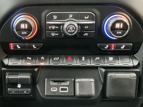 Used 2019 Chevrolet Silverado 1500 LT w/ All-Star Edition image 15