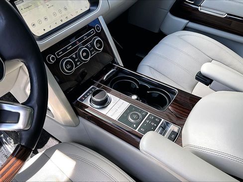 Used 2017 Land Rover Range Rover Long Wheelbase Autobiography AWD/4WD image 17