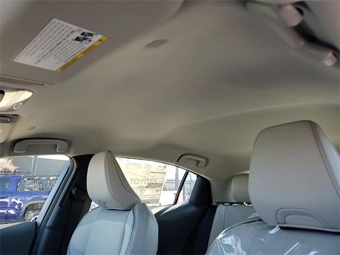 Used 2026 Toyota Prius XLE image 20