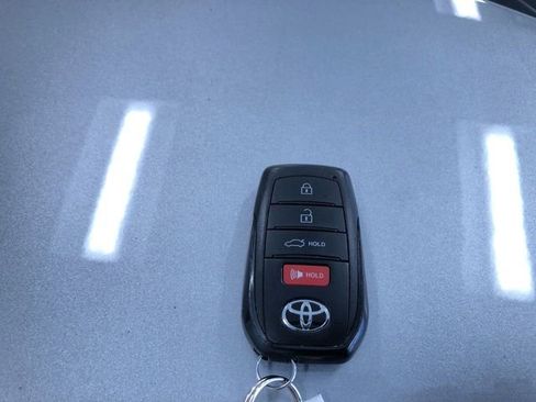 Used 2025 Toyota Camry LE image 31