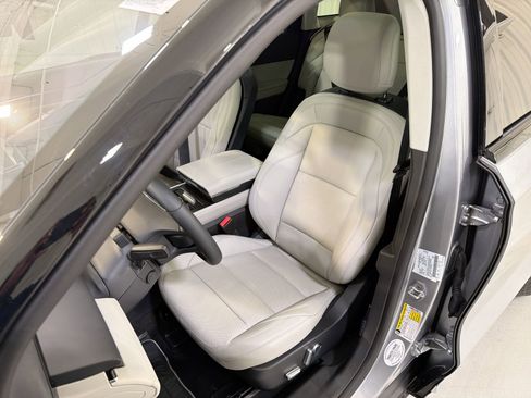 New 2026 Lincoln Nautilus Premier image 10