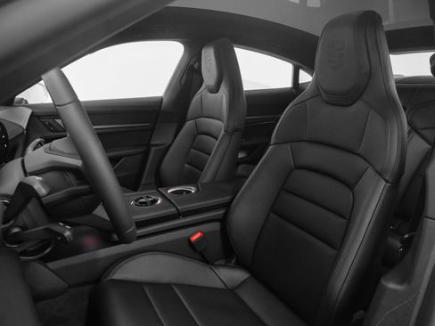 New 2025 Porsche Taycan 4S image 5