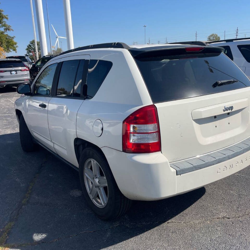 Used 2008 Jeep Compass Sport FWD image 5