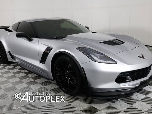 Used 2017 Chevrolet Corvette Z06 image 3
