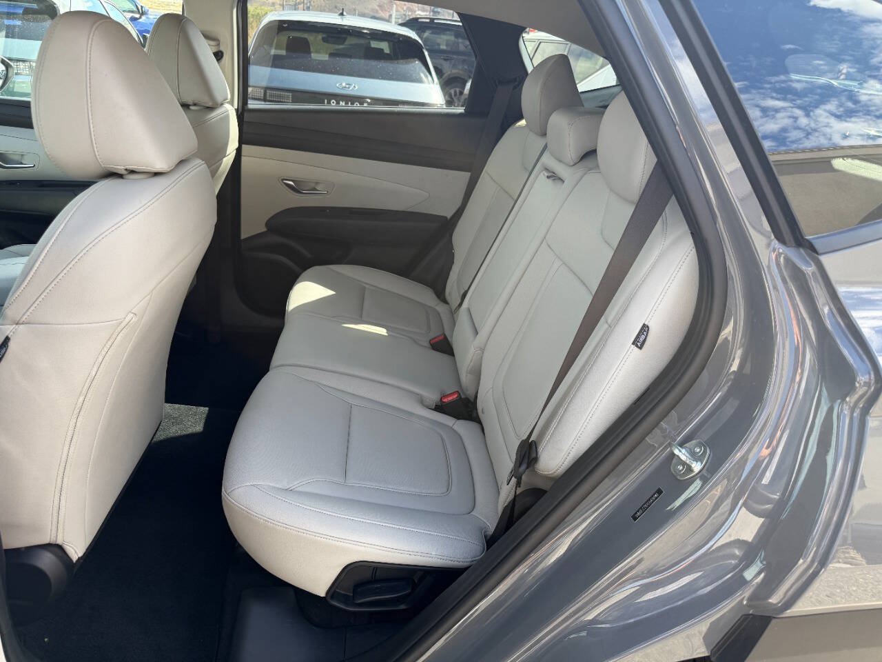 Used 2025 Hyundai Tucson SEL AWD/4WD image 4